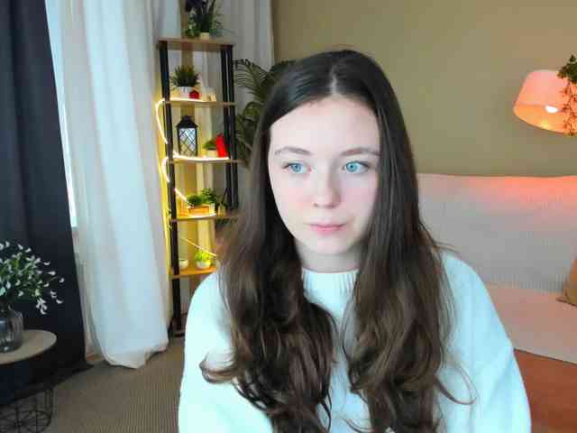 AlluringLookk webcam