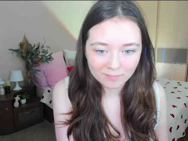 AlluringLookk Live Webcam on BongaCams