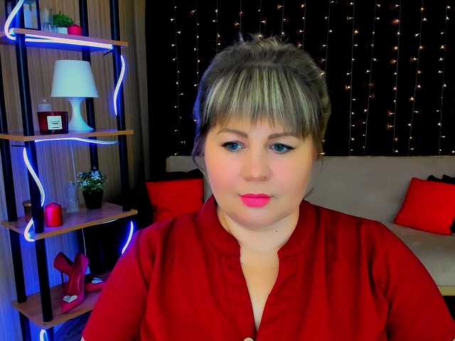 CrystaalStaar live cam on BongaCams