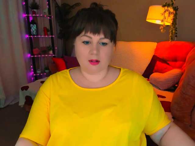 CrystaalStaar live cam on BongaCams