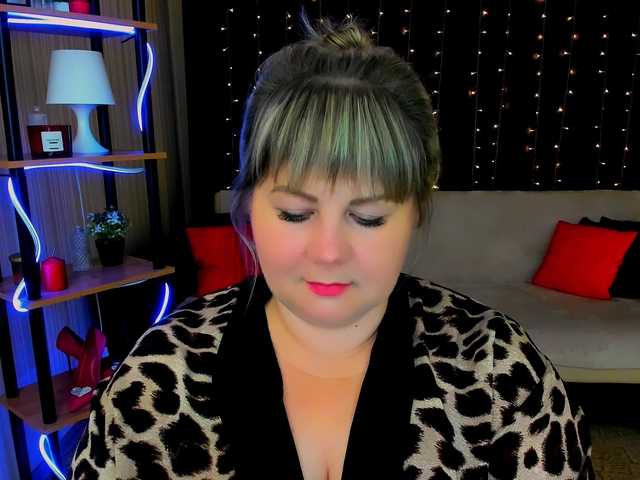 CrystaalStaar live cam on BongaCams