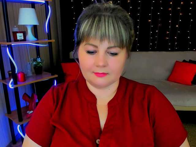 CrystaalStaar live cam on BongaCams