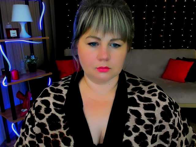 CrystaalStaar live cam on BongaCams