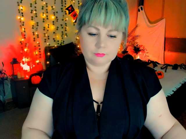 CrystaalStaar live cam on BongaCams