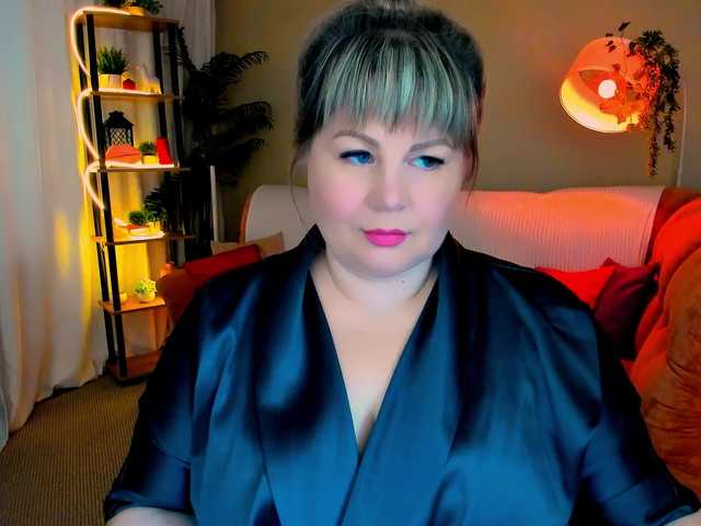 CrystaalStaar live cam on BongaCams