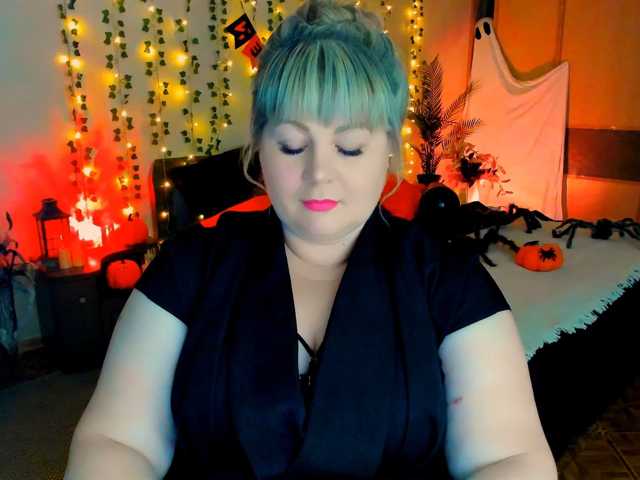 CrystaalStaar live cam on BongaCams