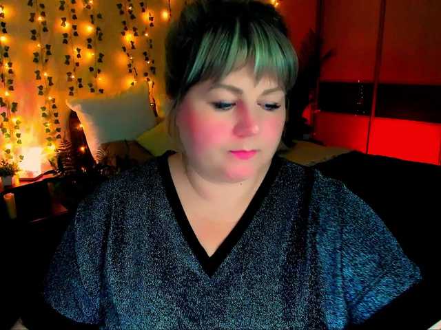 CrystaalStaar live cam on BongaCams