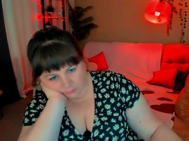CrystaalStaar live cam on UnifiedCams