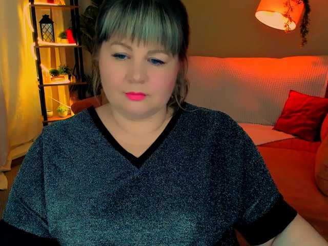 CrystaalStaar live cam on BongaCams