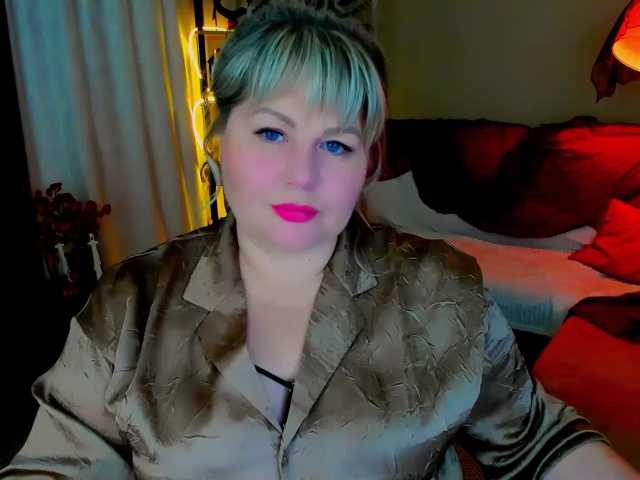 CrystaalStaar live cam preview