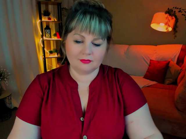 CrystaalStaar live cam preview