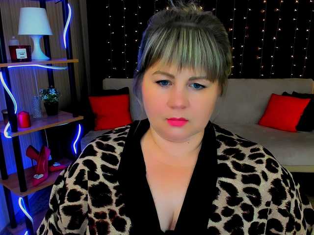 CrystaalStaar live cam on BongaCams