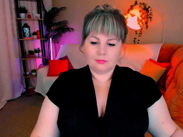 CrystaalStaar live cam on BongaCams
