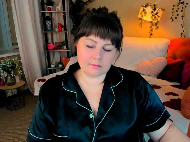 CrystaalStaar live cam on BongaCams