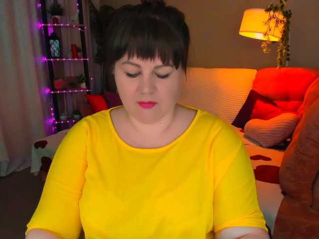 CrystaalStaar live cam on BongaCams