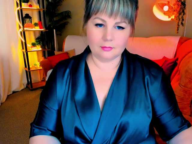 CrystaalStaar live cam on BongaCams
