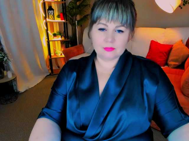 CrystaalStaar live cam on BongaCams