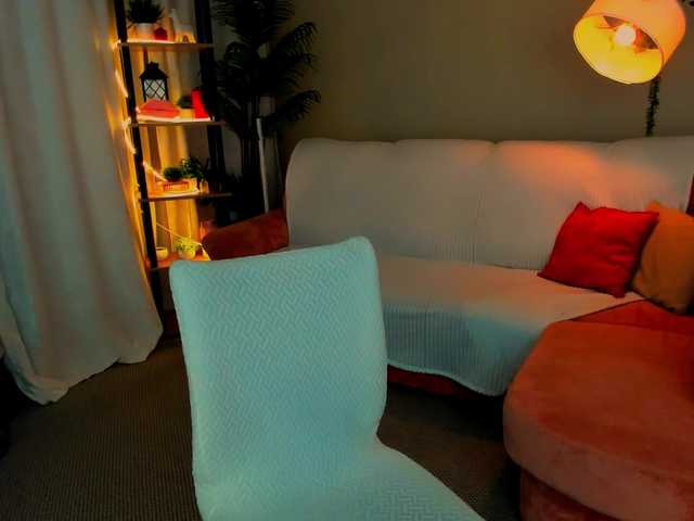 CrystaalStaar live cam preview