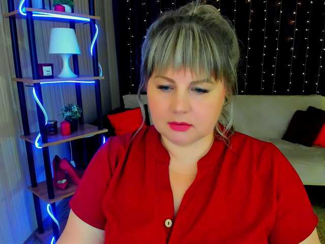 CrystaalStaar live cam on BongaCams