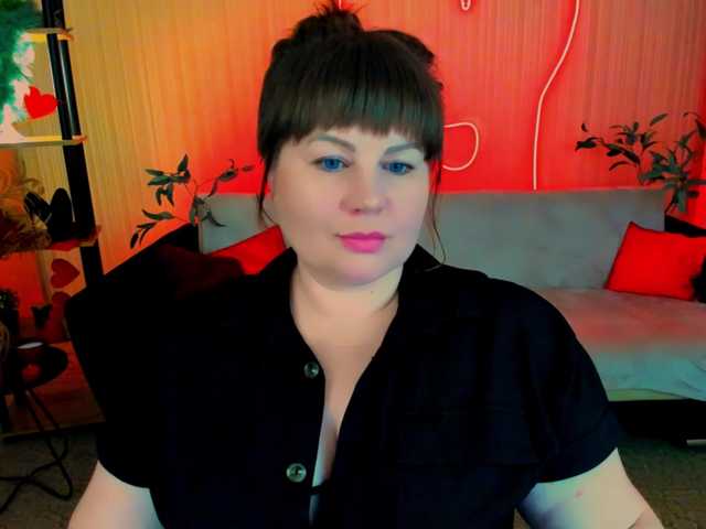 CrystaalStaar live cam on BongaCams