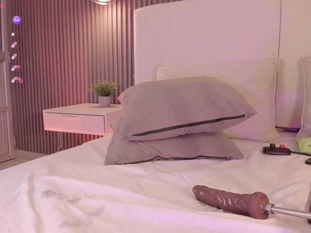 annie-clarkson live cam on BongaCams