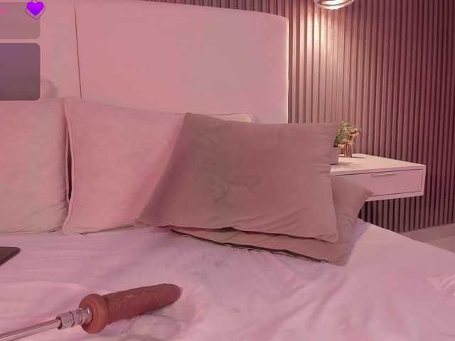 annie-clarkson cam belle