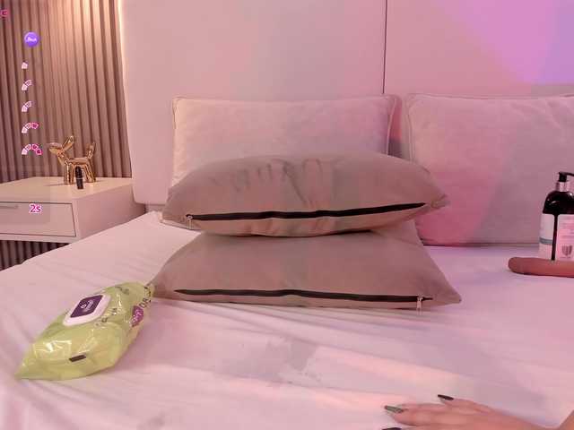 annie-clarkson live cam on BongaCams