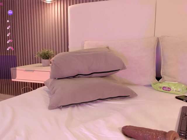 annie-clarkson live cam on BongaCams