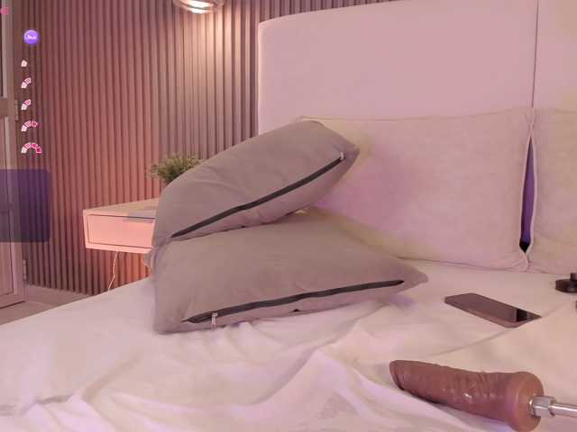 annie-clarkson live cam on BongaCams