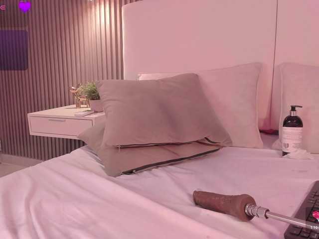 annie-clarkson live cam on BongaCams
