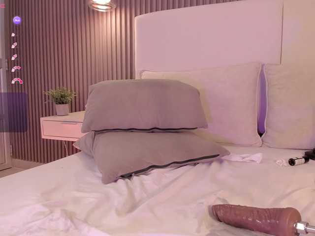 annie-clarkson live cam on BongaCams