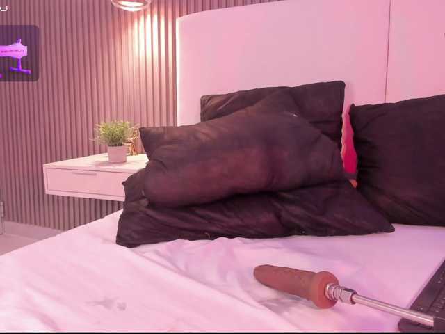  annie-clarkson chat room