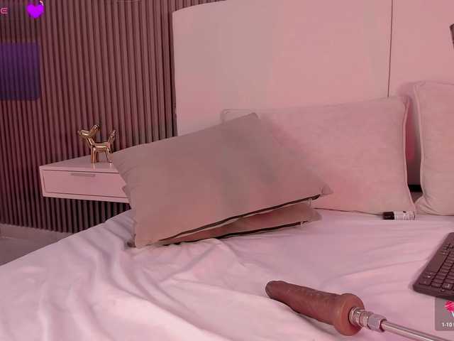 annie-clarkson live cam on BongaCams