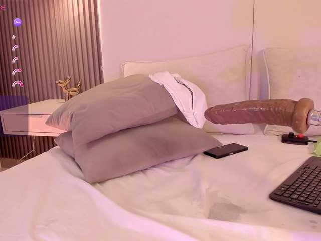 annie-clarkson live cam on BongaCams