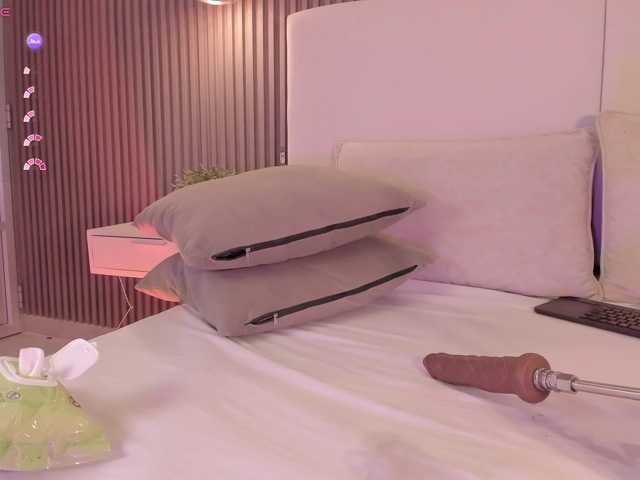 annie-clarkson live cam on BongaCams