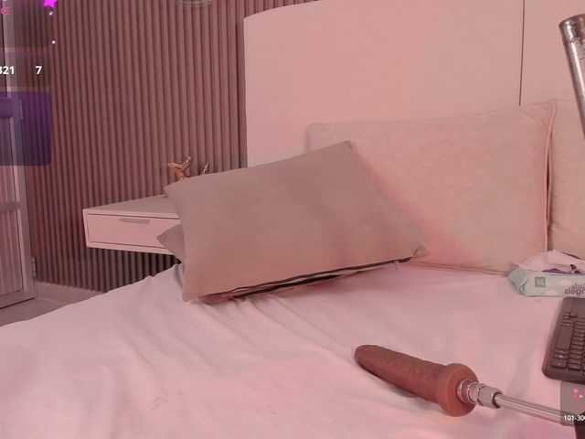 annie-clarkson live sex