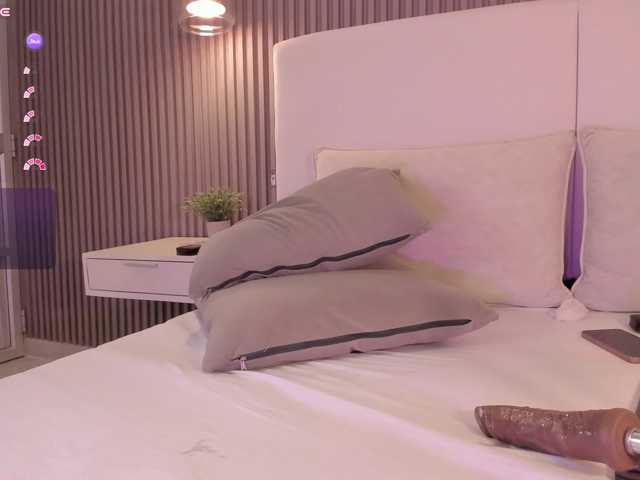 annie-clarkson live cam on BongaCams