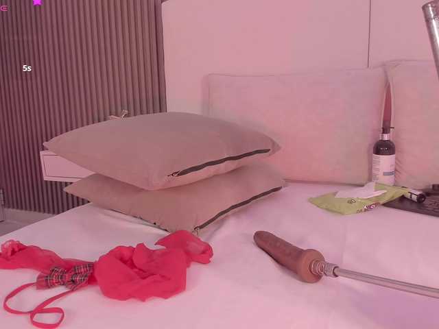 annie-clarkson live cam on BongaCams