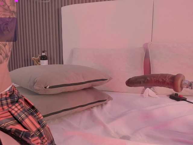 annie-clarkson live cam on BongaCams