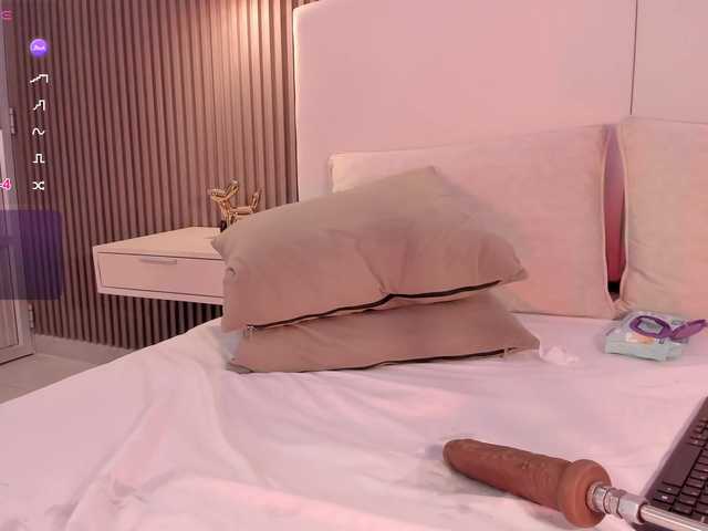 annie-clarkson live cam on BongaCams