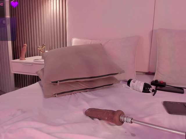 annie-clarkson live cam on BongaCams