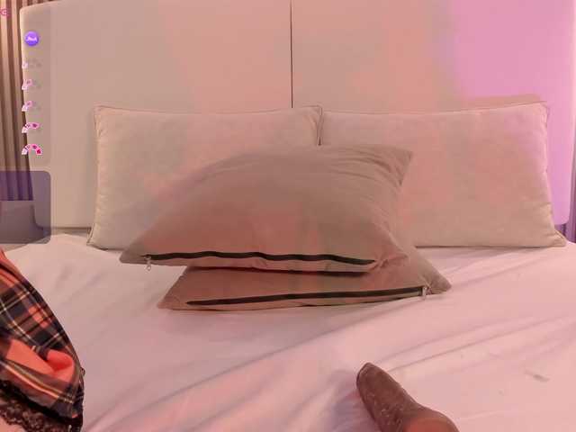 annie-clarkson live cam on BongaCams