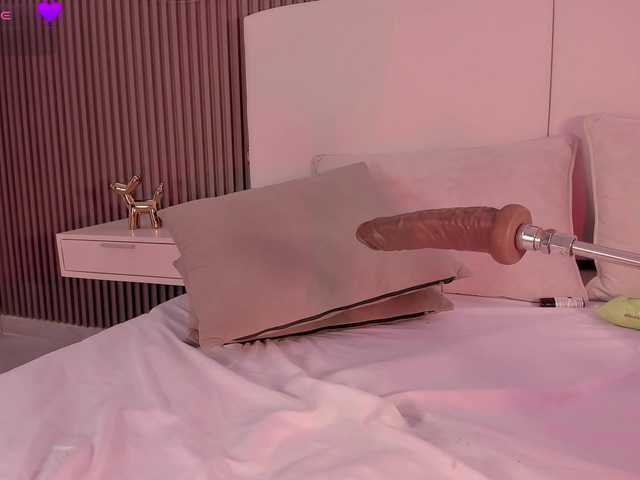 annie-clarkson live cam on BongaCams