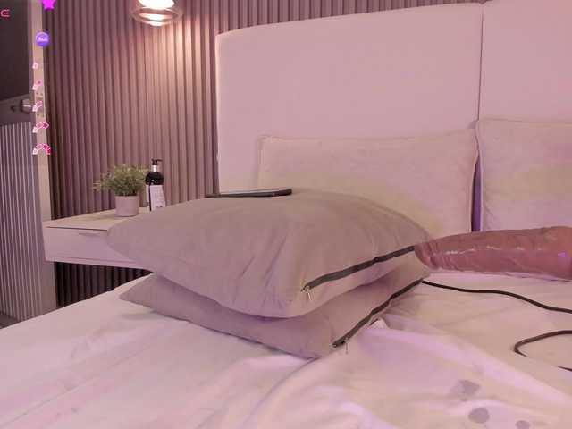 annie-clarkson live cam on BongaCams