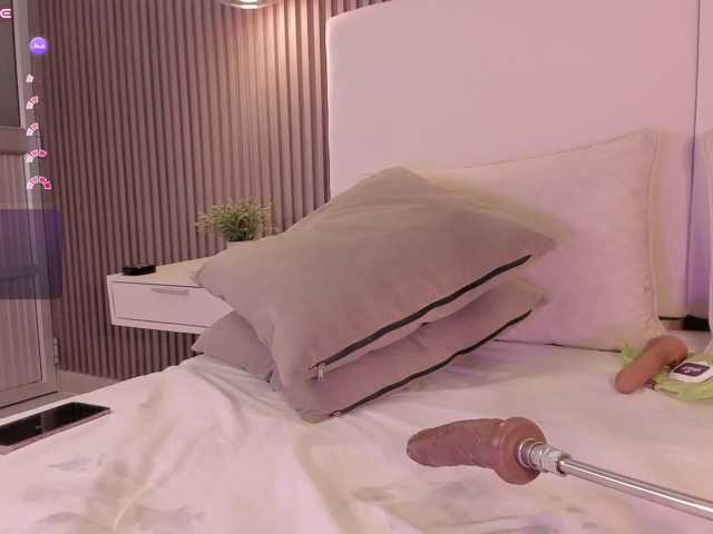 annie-clarkson live cam on BongaCams