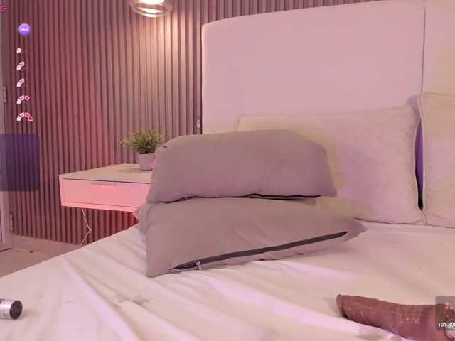 annie-clarkson live cam on BongaCams