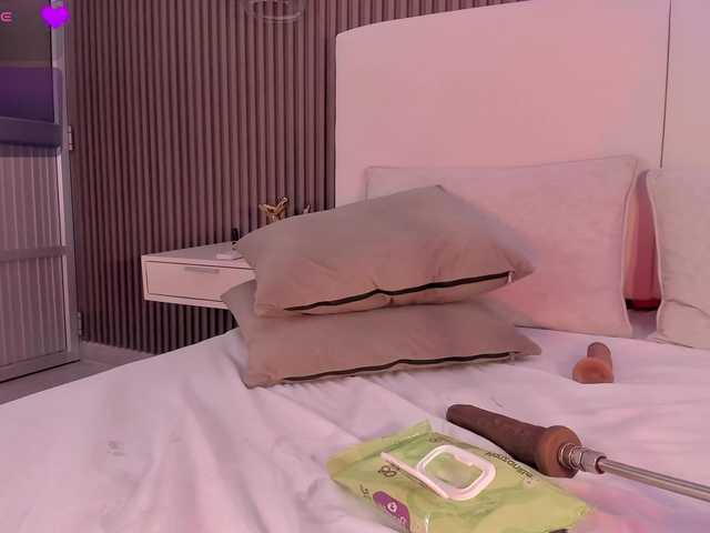 annie-clarkson live webcam show