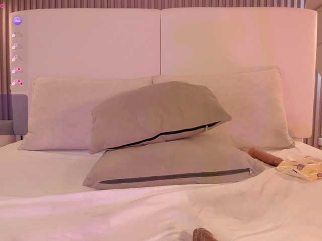 annie-clarkson live cam on BongaCams