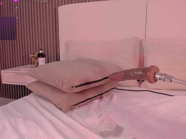 annie-clarkson live cam on BongaCams