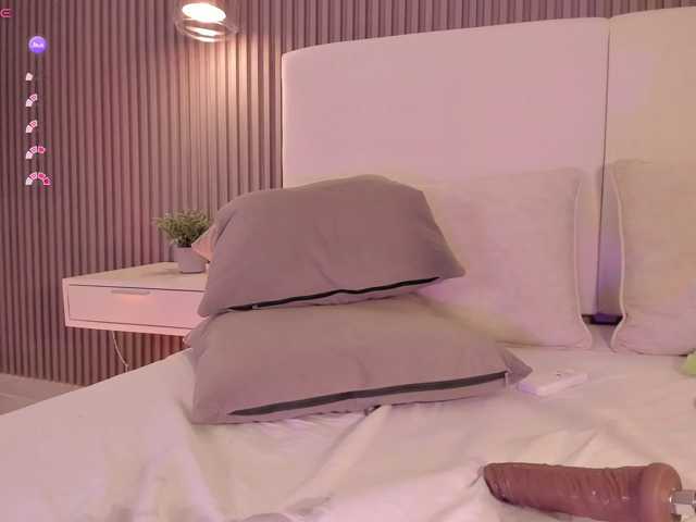 annie-clarkson live cam on BongaCams